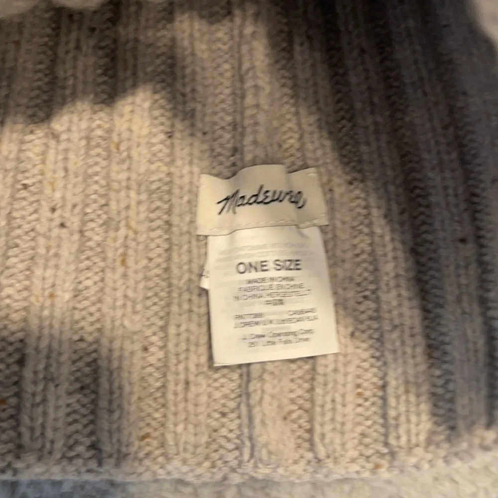 Madewell Rainbow Pom-Pom Beanie one size/Fall & Winter Beanie